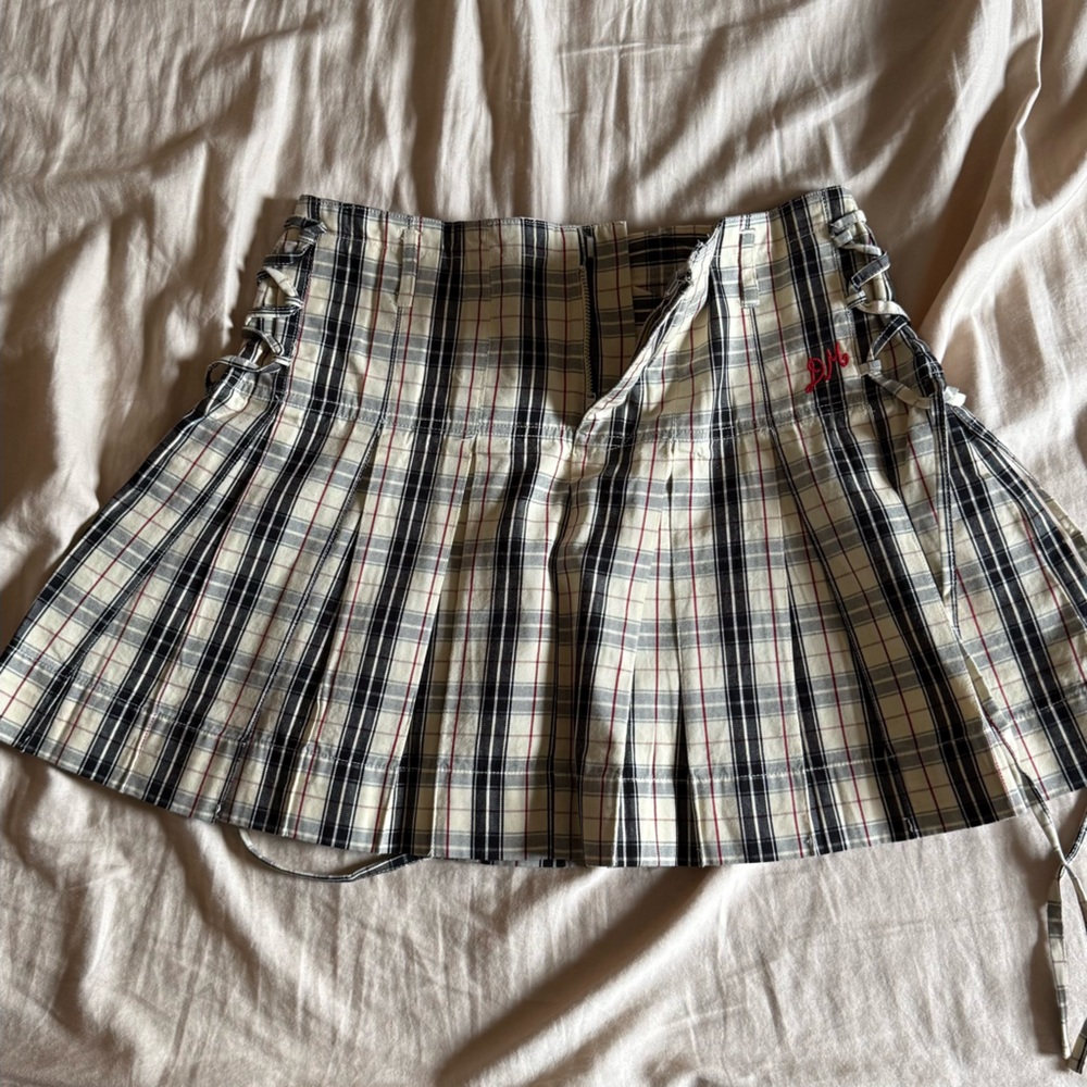 Damson Madder Beige Plaid Button-Down Shirt - Picture 3 of 3